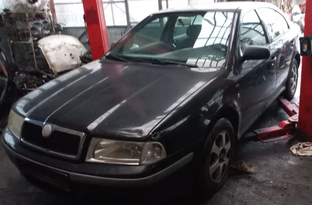 Vand piese pt Skoda Octavia an 2001