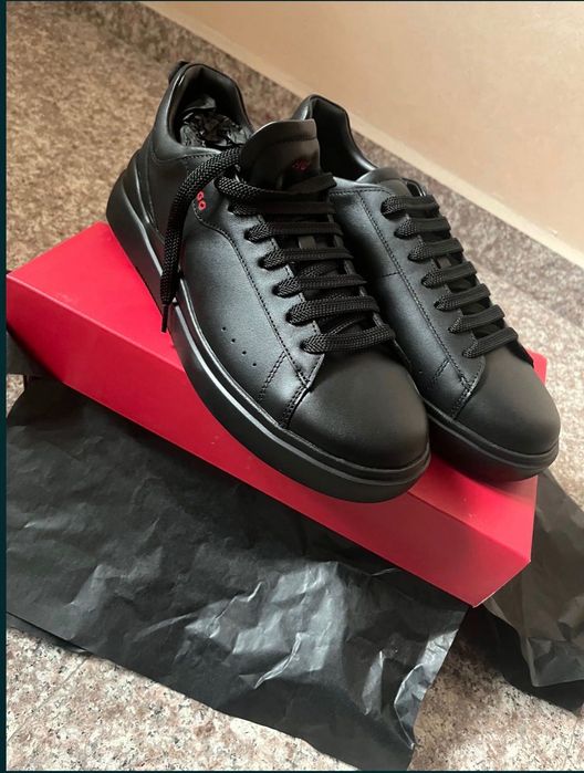 Hugo Boss обувки