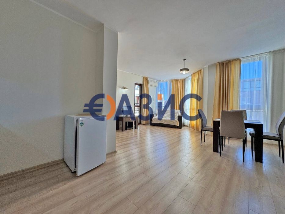Продава се Двустаен апартамент в к.к. Слънчев бряг - 60 кв.м за 1309 €/кв.м - Снимка #5