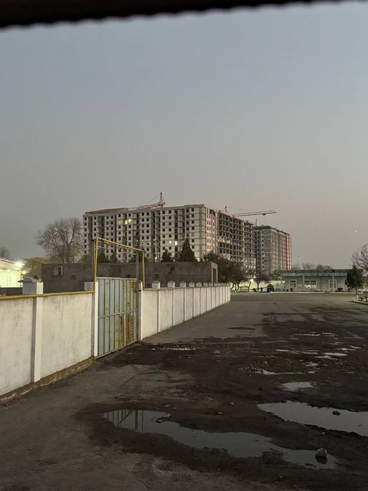 Срочно продаётся трёхкомнатная квартира коробка в новостройке