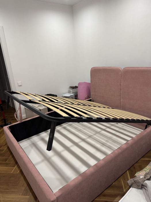 Продается кровать