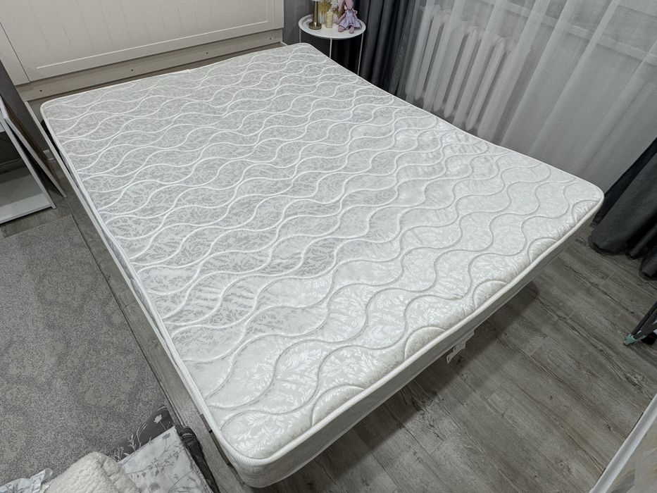 Продам матрас 160х200