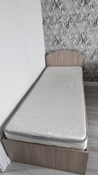 односпальная кровать