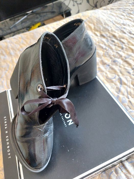 Ботинки женские, стильные