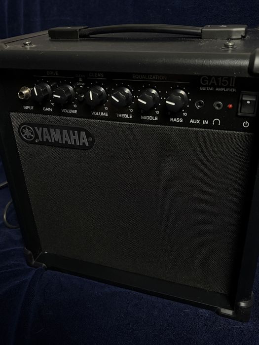 Комбоусилитель YAMAHA