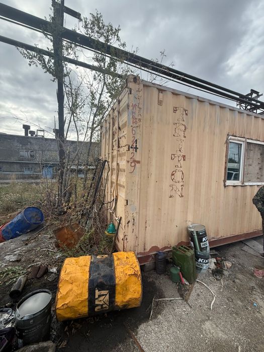 контейнеры 40т утепленные , с дверьми и окнами