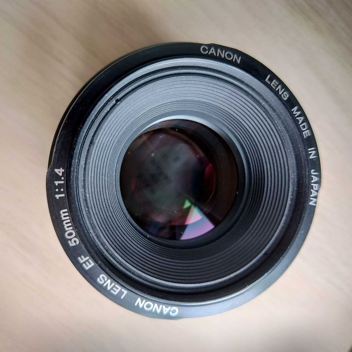 Canon EF 50mm f/1.4 USM