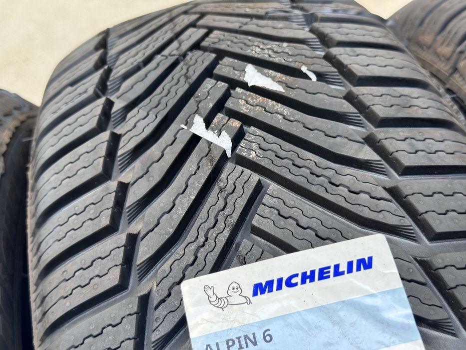 215/45/R17 Micnelin Alpin6 4бр зимни нови dot3521