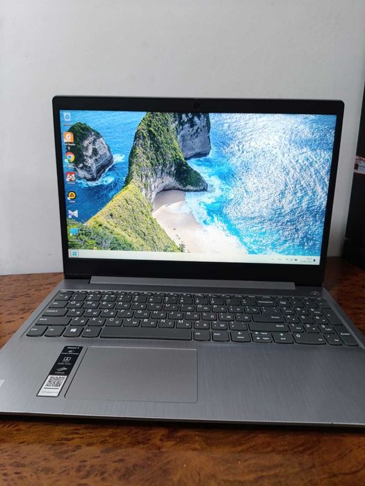 ноутбук Lenovo 3