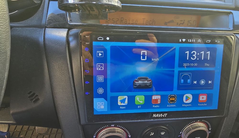 Mazda 3 2005       de vanzare valabil si de folosit pt rabla