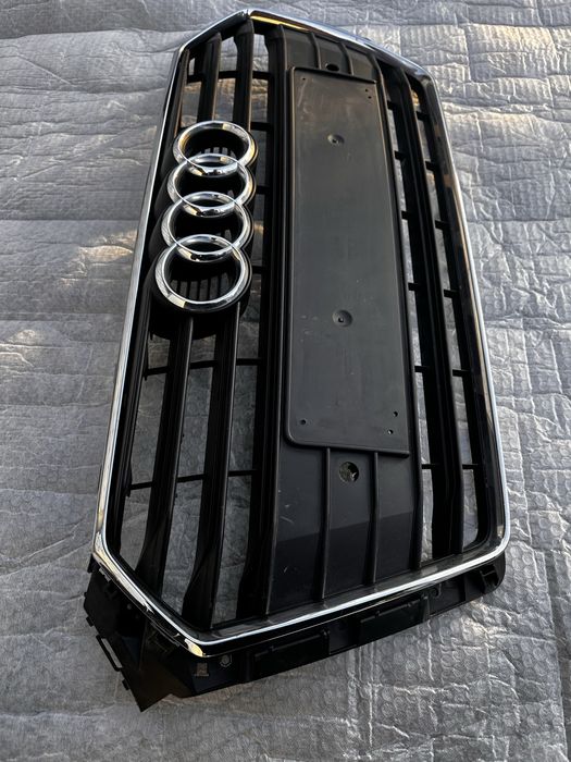 Grilă radiator audi a4.b9.