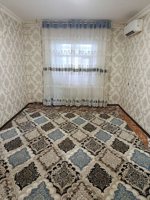 Uy sotiladi 77kv metrli