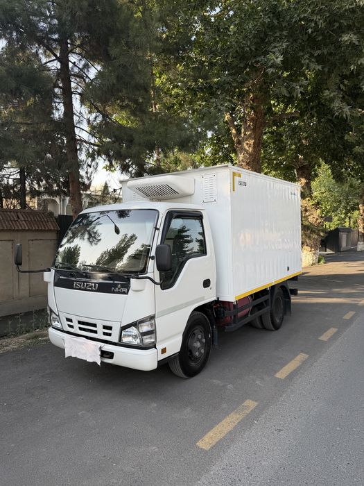 ISUZU NKR55E2 Рефрежератор