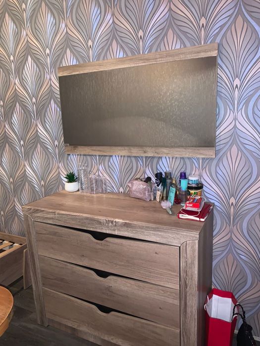 Продам спальный гарнитур