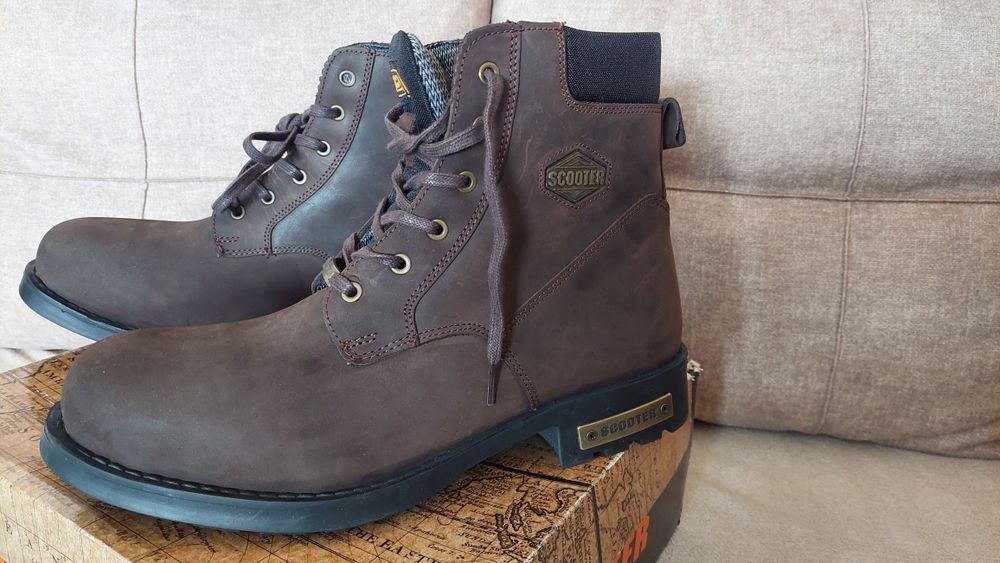 Мъжки боти Scooter