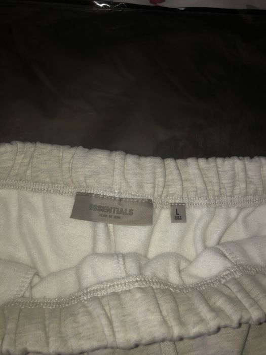Pantaloni scurti essentials L