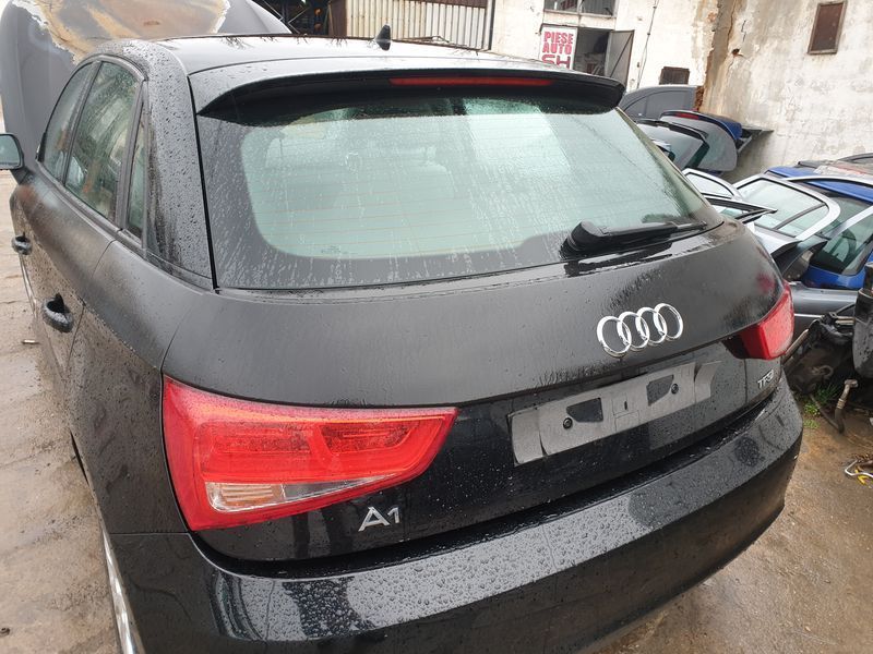 Hayon Haion Portbagaj Dezechipat cu Luneta Geam Sticla Audi A1 2010 - 2018 Culoare LY9B