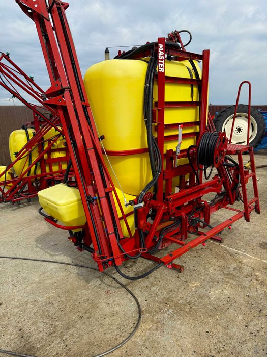 Met Instalatie Erbicidat Hardi Master Plus 1200 L an 2017 Kuhn Rau