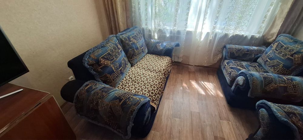 Продам диван тройка