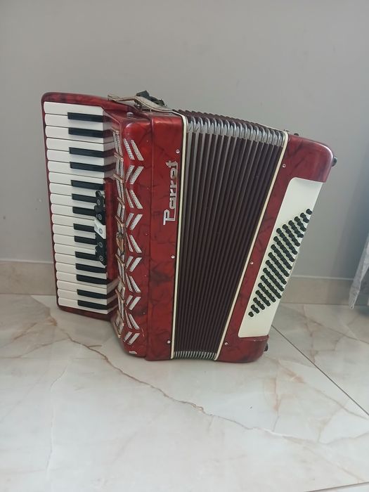 Vand acordeon Parrot