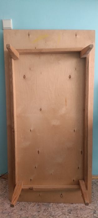 Жер стол.  Екеу.