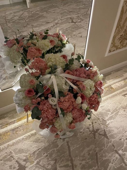 Цветы свежие композиция