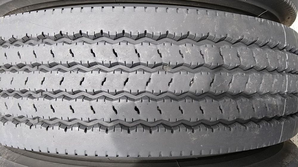 Anvelope camion , semi-remorci 205 75 17,5 235 75 17,5 265 70 19,5