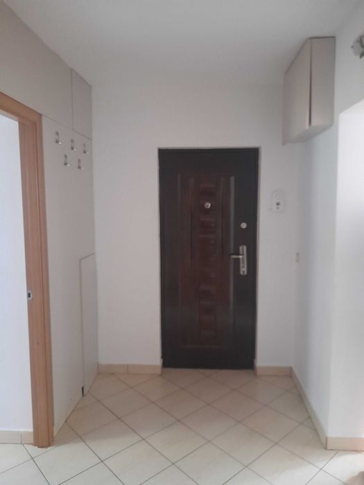 Inchiriez apartament zona Centru,Rotunda ,Calea Bucuresti