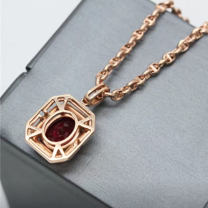 Кулон с цепью