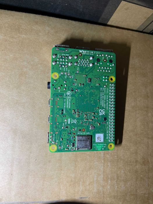Контролер Raspberry Pi 4 Model B 8GB  D8CJN