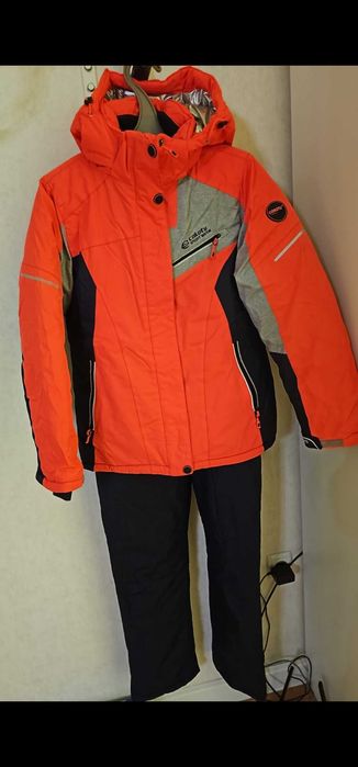 Горнолыжные костюмы