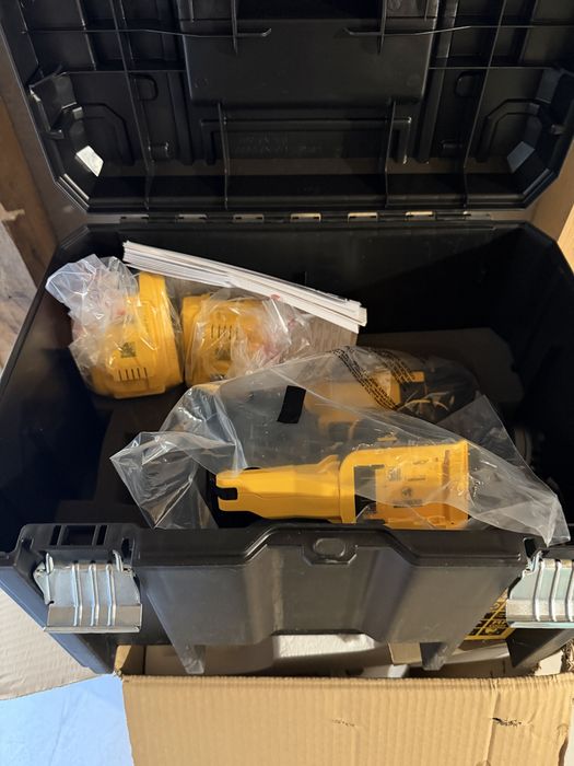 Пистолет за Битумни керемиди DeWalt