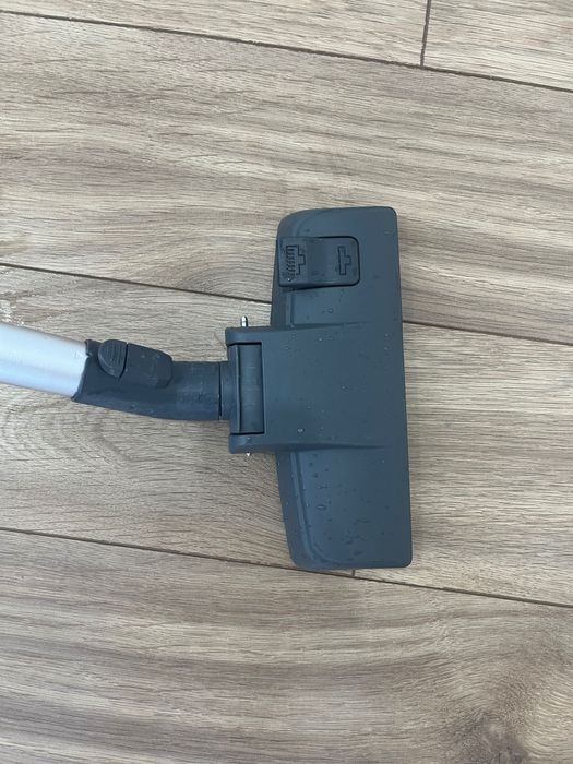 Пылесос LG VK89609HQ