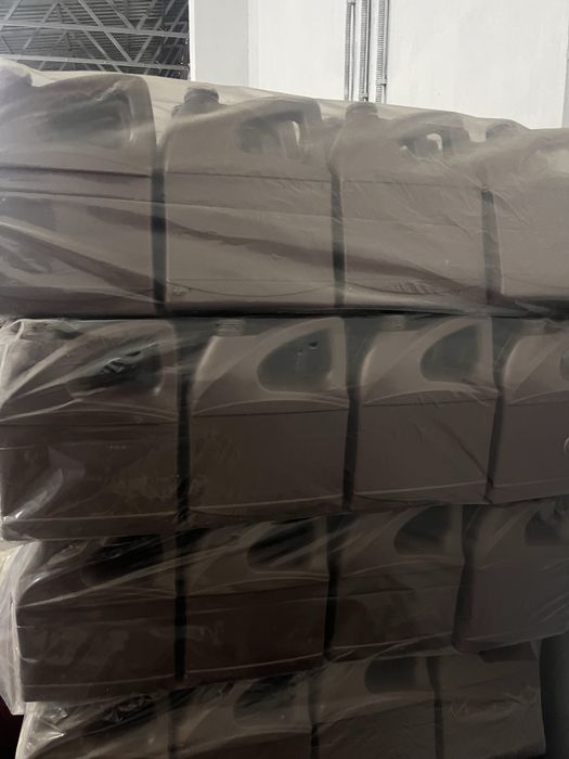 Канистры 1 литр, 5, 10 литров, новые.