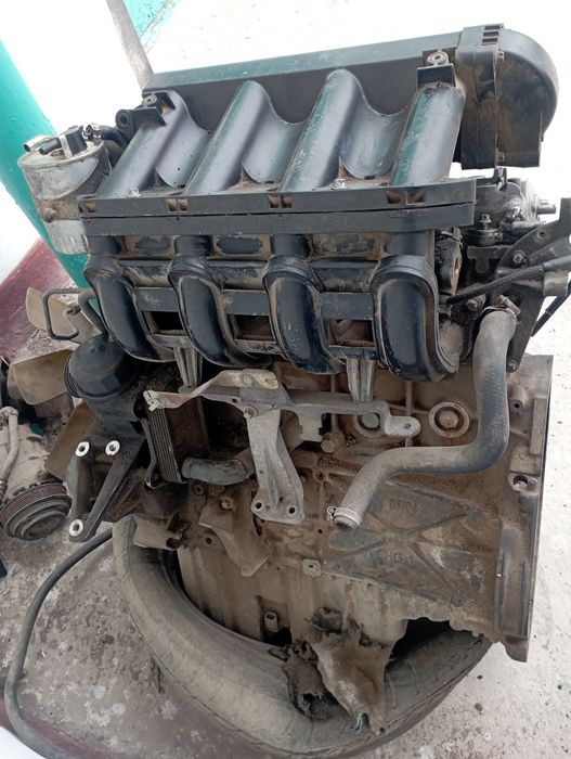 Двигатель на Мерседес спринтер 611 в зборе продажа целеком