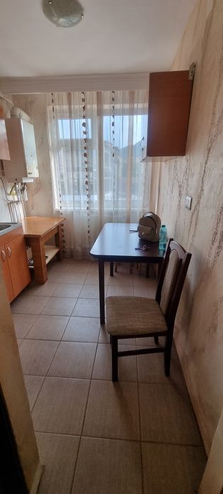 2 camere centru etaj 1