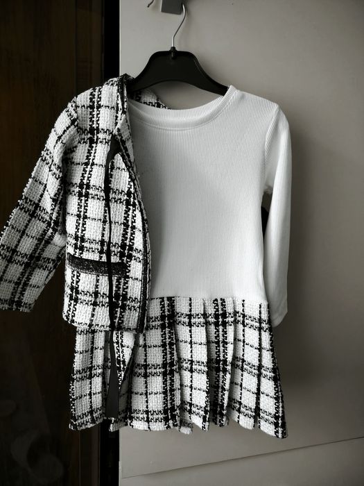 Продам нарядное детское платье