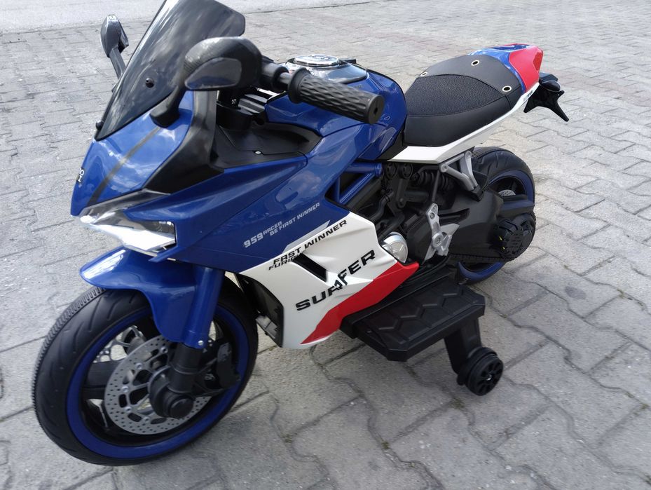 KAWASAKI акумулаторен мотор SURFER син