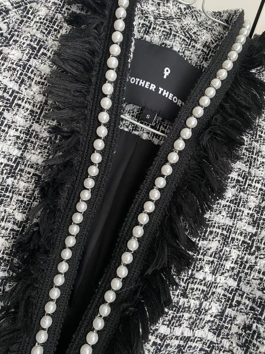 Сако / елек с перли Other theory