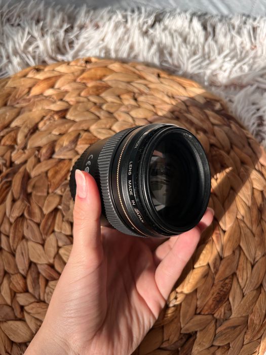 Canon EF 85mm (Ultrasonic) — obiectiv fix pentru portrete