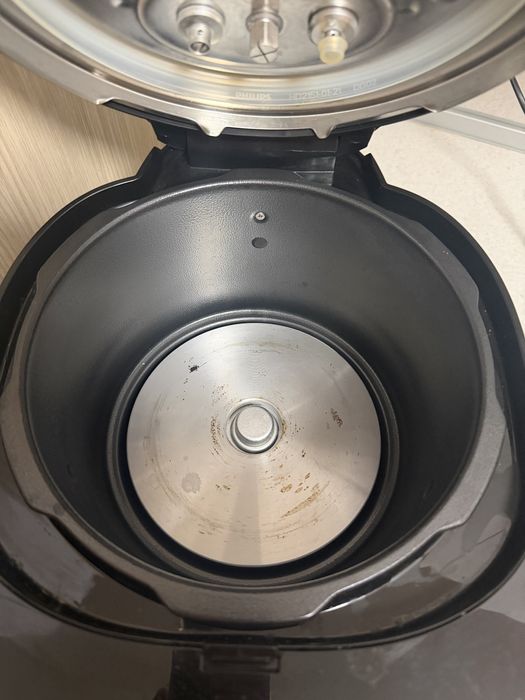 Мултикукър Philips HD2151