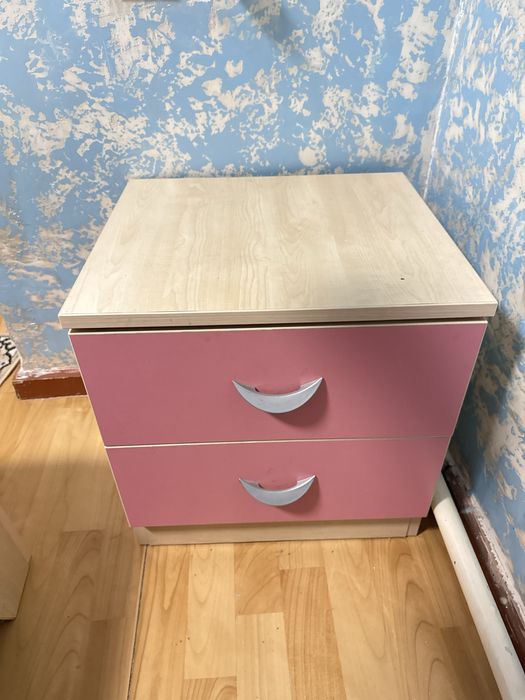 Продаю детскую мебель (комплект)