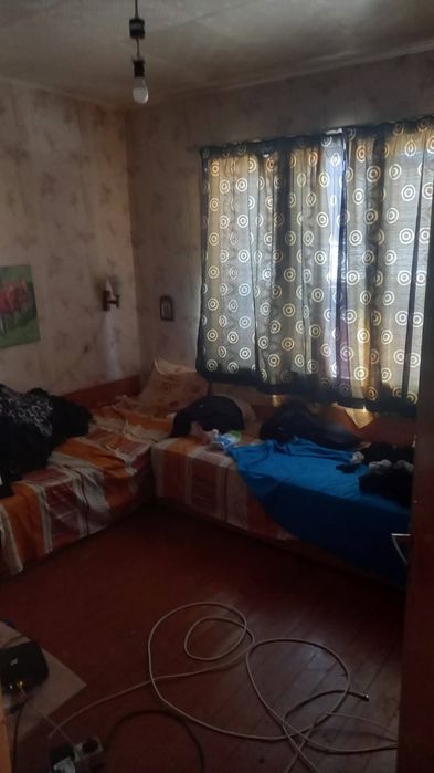 В Панагюрище,продавам първи етаж от къща с приземен 82кв.м