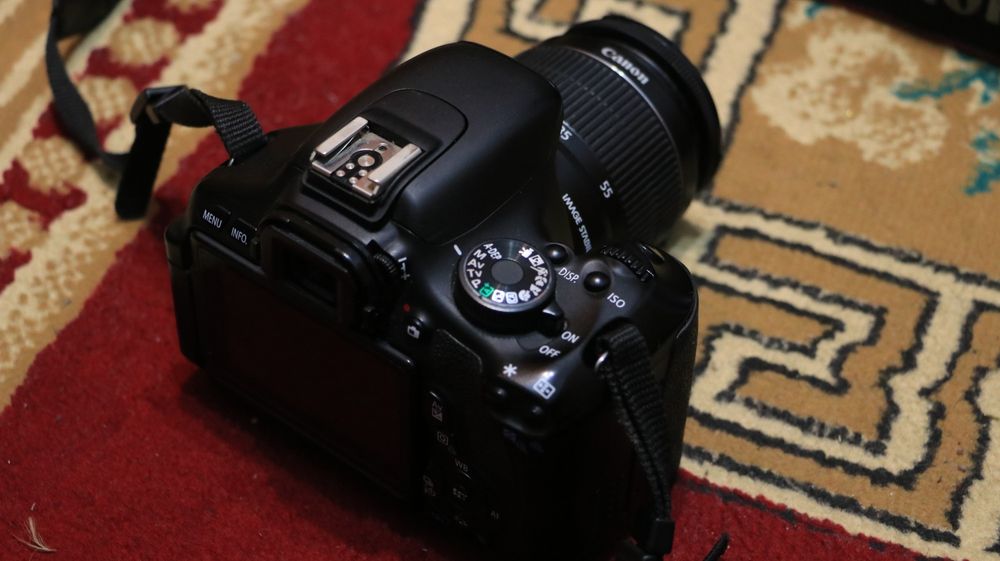 Фотоаппарат Canon EOS 600d