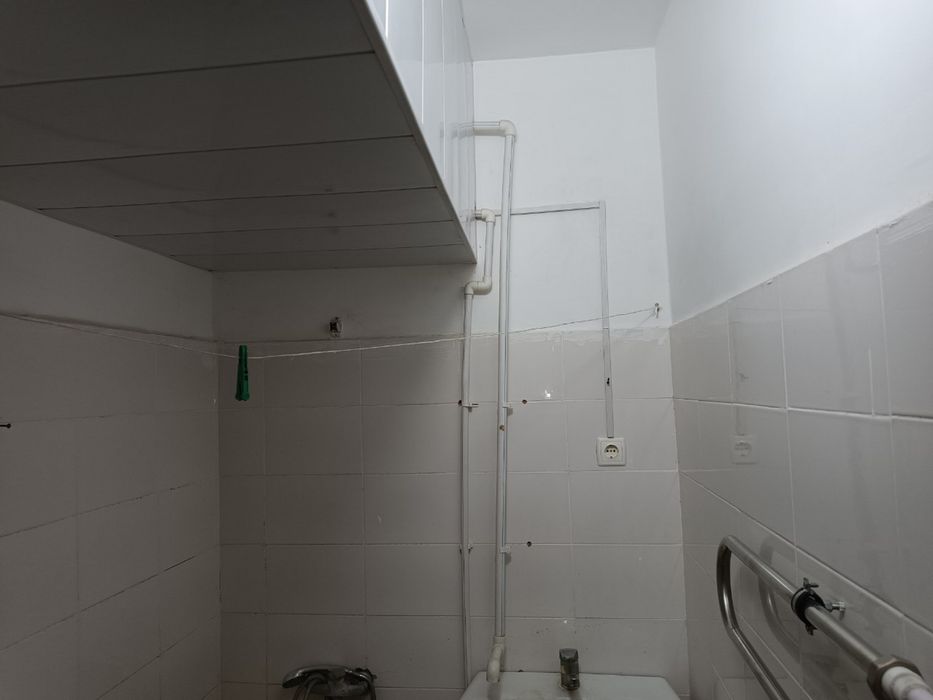 Хамро бобо туйхонасини оркасида 3 хонали дом сотилади