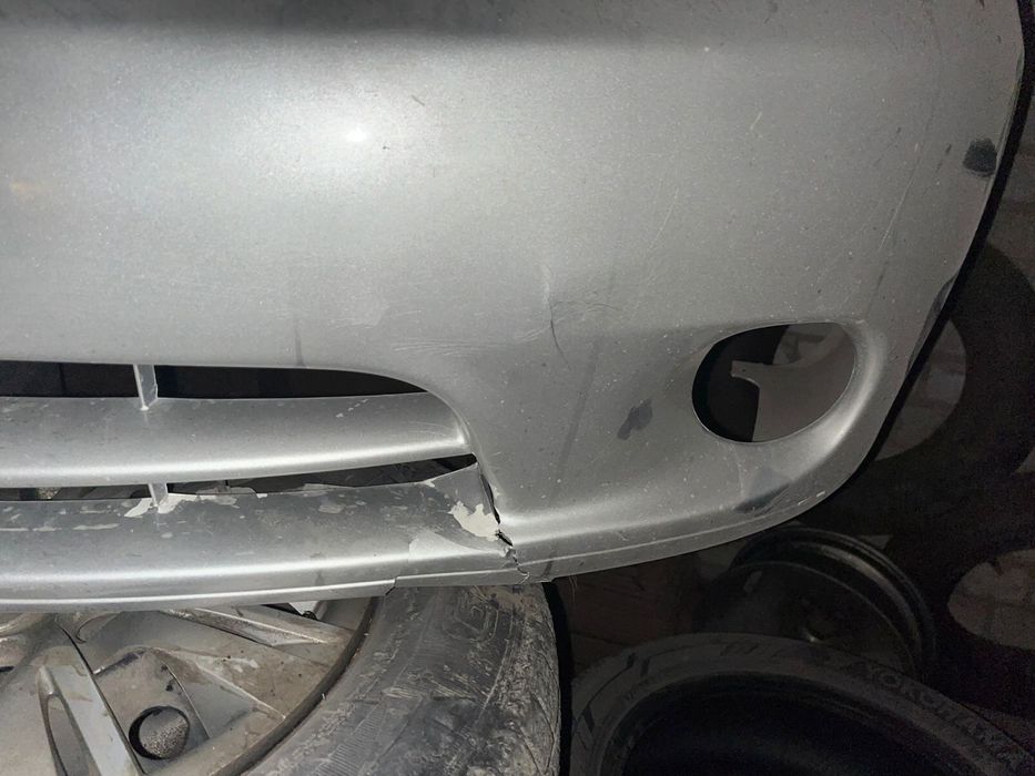 Продам бампер ЛЕКСУС ес 330 оригинал