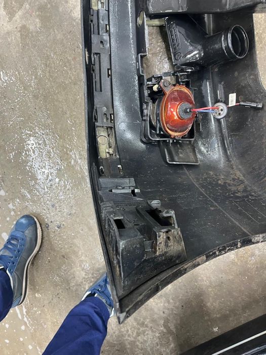 Перединий задний бампер на Bmw e39