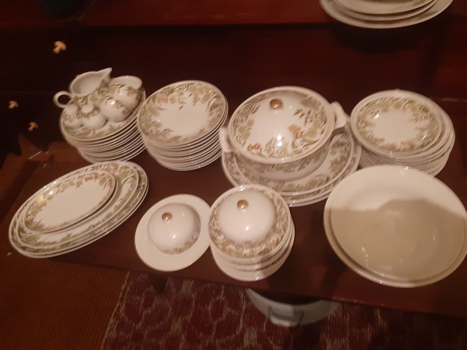 Набор посуды в отличном состоянии