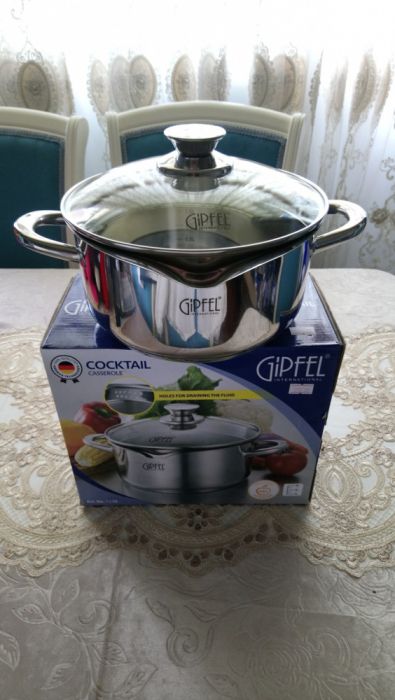 Кастрюли из Нержавеющей стали Немецкой фирмы "Gipfel". Объём: 1,8л.