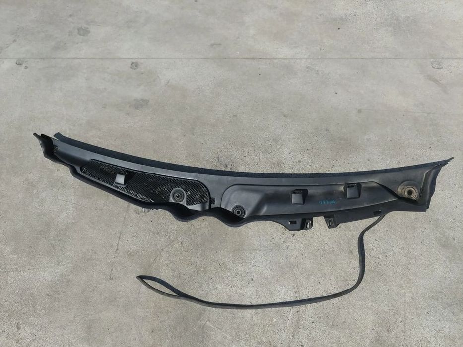 grila stergator mercedes c-class w204 a2048300013
